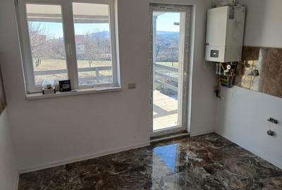 Casă cu 4 camere în Tomești - 7