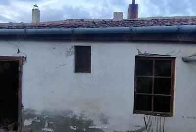 Casă cu 2 camere cu Teren 539 Mp în Girocului - 1