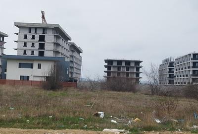 Particular, vand ieftin teren Mamaia Sat, langa blocuri, toate utilitatile - 4