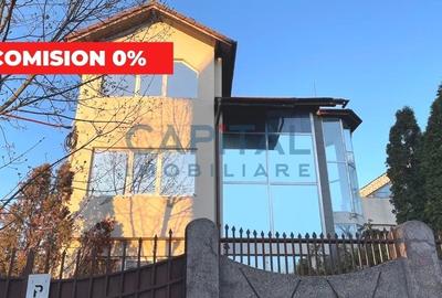 Casă individuală cu 11 camere în Zorilor