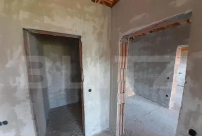 Casă cu 5 camere cu Teren 700 Mp în Viișoara - 2