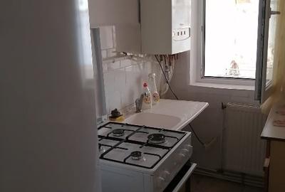 INCHIRIEZ APARTAMENT 2 CAMERE - 1