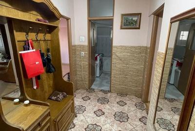 Apartament 2 camere decomandat Pacurari etajul 1 - 6