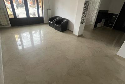 Apartament 2 camere, 50 mp + curte 60 mp, toate utilitățile - 11