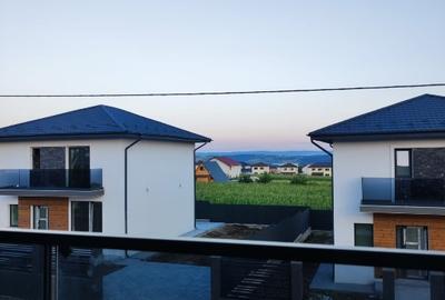 Casă individuală cu 4 camere cu Teren 350 Mp în Rediu - 11