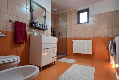Casă cu 5 camere cu Teren 1270 Mp în Bogdănești - 8