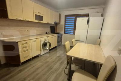 Apartament cu 2 camere semidecomandat în Micro 16 - 1