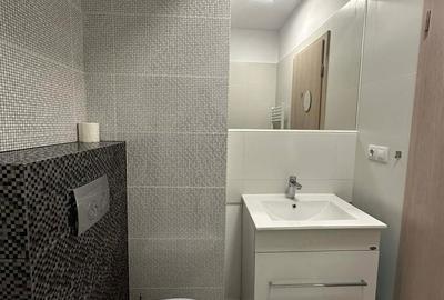Apartament cu 3 camere semidecomandat în Central - 3