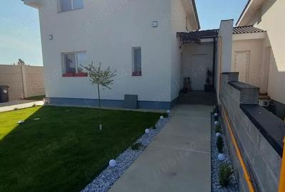 Casă cu 4 camere în Central - 3