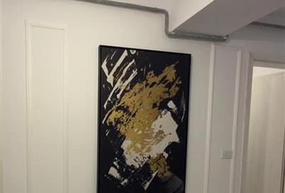 Apartament cu 3 camere decomandat în Vișani - 2