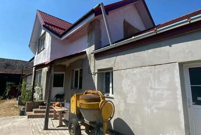 Casă cu 3 camere în Mândra - 4