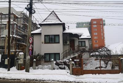 Vand casa strada Meteor - 1