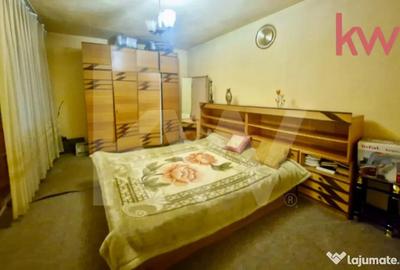 Casă cu 8 camere cu Canalizare în George Enescu - 1
