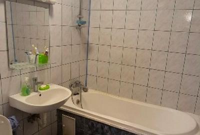 Apartament cu 3 camere semidecomandat, mobilat în Titan - 8