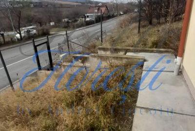 Casă cu 6 camere cu Teren 837 Mp în Nord - 4