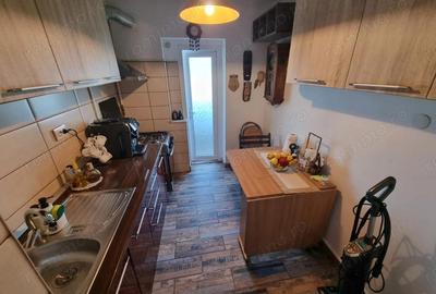 Apartament decomandat zona Km 4-5 - 2