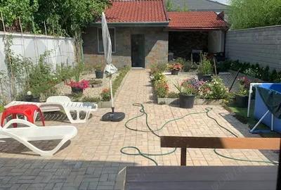 Casă cu 6 camere în Micălaca