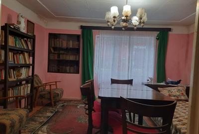 Casa 4 camere mobilate, garaj mare, gradina si atelier, Resita, zona Muncitoresc - 1