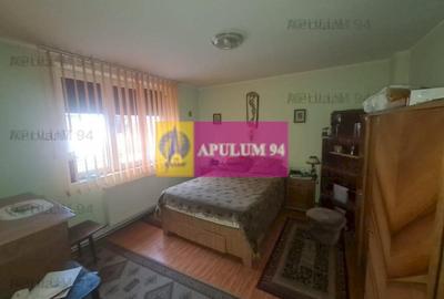 Apartament cu 3 camere de vânzare în Câmpina - 5