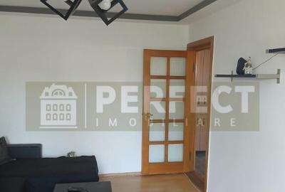 Zona PALTINIS, 58mp, 3 camere DECOMANDAT, AN 1986!! Pret 74000 euro!! - 2