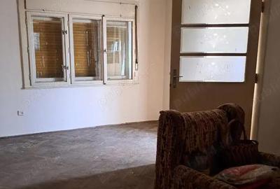 Casă cu 3 camere în Central - 11