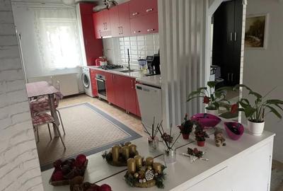 Vand apartament cu 3 camere Dej - 1