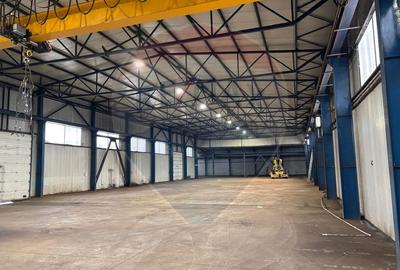 Spațiu industrial, de 2,800 mp, în Central - 2