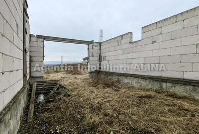 Teren 3525 mp in Satul Pestisu Mare, Jud. Hunedoara si casa neterminata... - 3