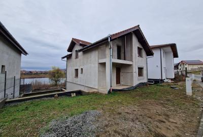 Casă cu 4 camere în Vest - 6