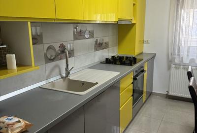Apartament cu 3 camere decomandat în Dobroești