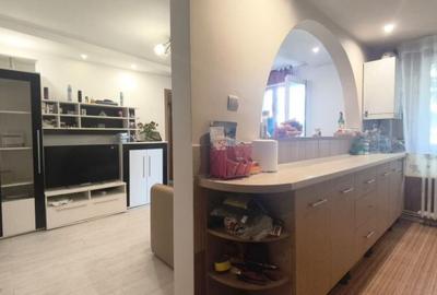Apartament cu 3 camere semidecomandat în Central - 7