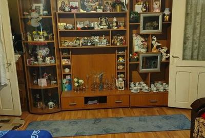 Apartament cu 3 camere semidecomandat în Central - 1