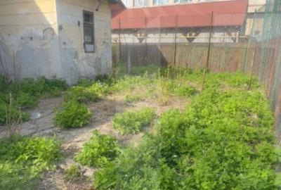 Oportunitate-Casa cu 3 camere, 110 mp, 450 mp teren, zona ul - 4