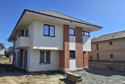 Vila P+E+M - Comision 0% - Pre? + TVA - 2