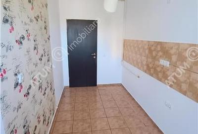 Apartament cu 3 camere decomandate balcon lift etaj 3 in zona Rahovei - 4
