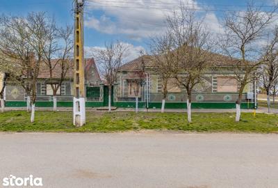 Casă cu 3 camere cu Teren 760 Mp în Livada - 1