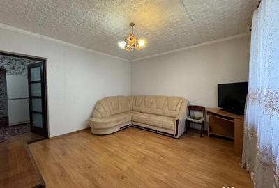 Apartament cu 2 camere semidecomandat în Apărătorii Patriei
