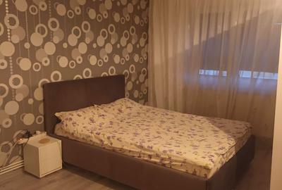 Apartament cu 3 camere semidecomandat în Central - 2