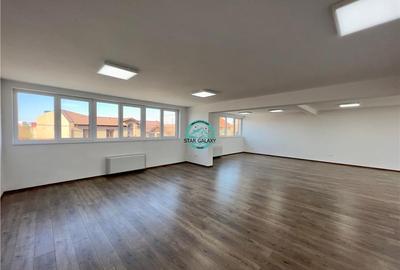 Spațiu comercial, de 130 mp, în Central - 3