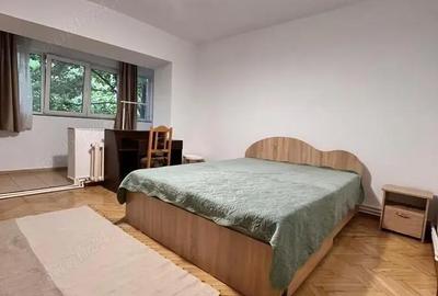 Garsonieră decomandată, mobilată în Cug - 3