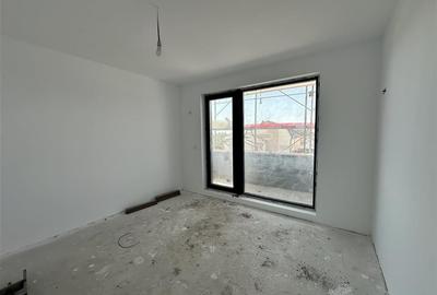 Ultimul Apartament cu 3 Camere  la etaj intermediar, Bloc Nou, Zona excelenta, F - 12