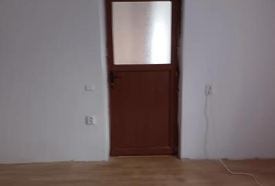 Vind casa in zona lini?tita - 9