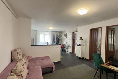 Apartament cu 3 camere, zona Interservisan - 2