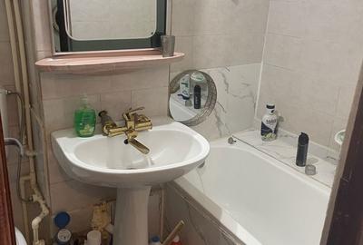 Garsonieră decomandată în Central - 2