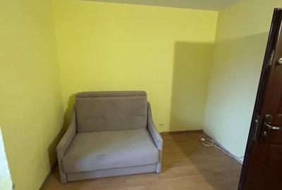 Garsonieră semidecomandată în Apărătorii Patriei