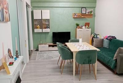 Apartament cu 2 camere semidecomandat, mobilat în Triaj - 1