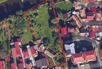 Teren de 2455 mp, în Florești - 2