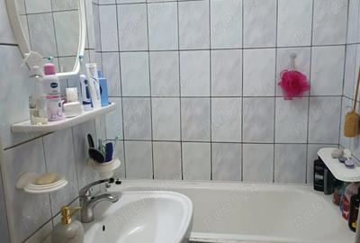 Vand ap2 camere, decomandat, Bucuresti , zona D-na Ghica, direct proprietar - 3