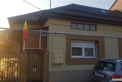 Casă cu 4 camere cu Teren 450 Mp în Lugoj