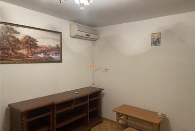 Apartament 3 camere , zona cartier Sud , et 2/4, decomandat, - 3